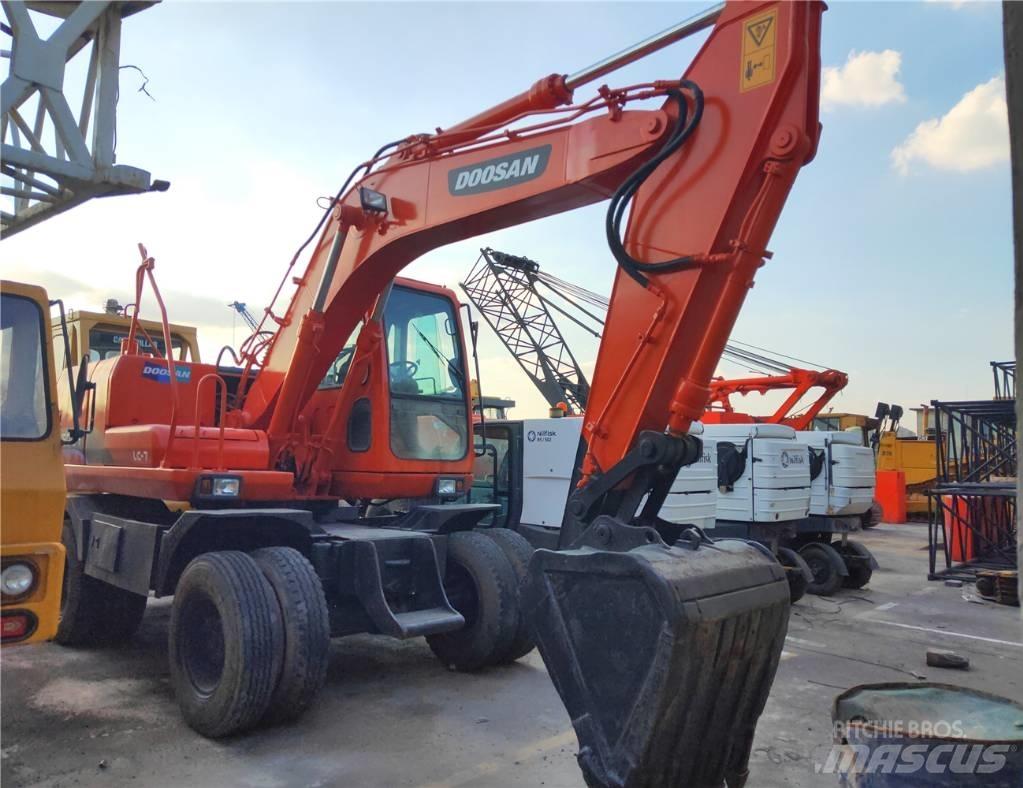 Doosan DH 150 W-7 Kolová rýpadla