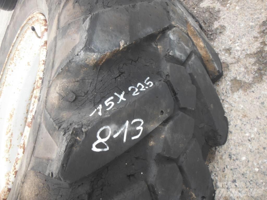 Michelin 15R22.5 Pneumatiky, kola a ráfky