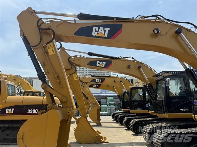 CAT 323 D L Pásová rýpadla