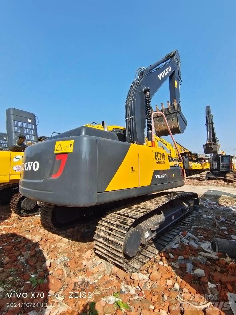 Volvo EC 210 Pásová rýpadla