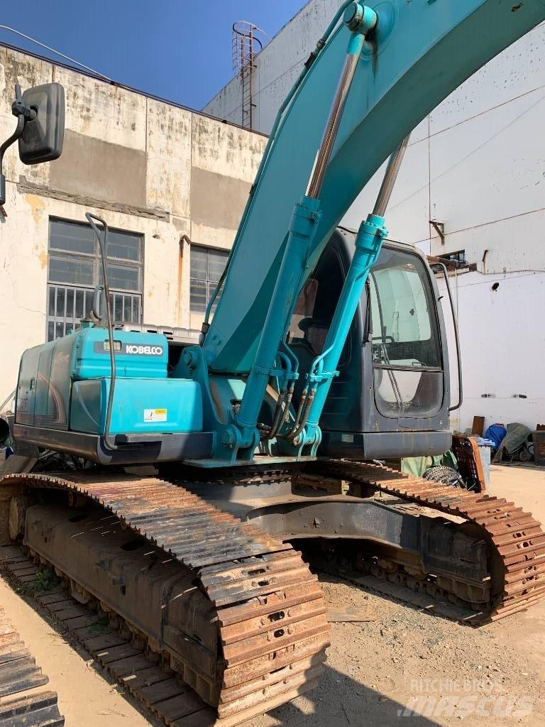 Kobelco SK 210 LC-8 Pásová rýpadla