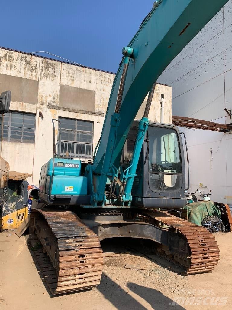 Kobelco SK 210 LC-8 Pásová rýpadla