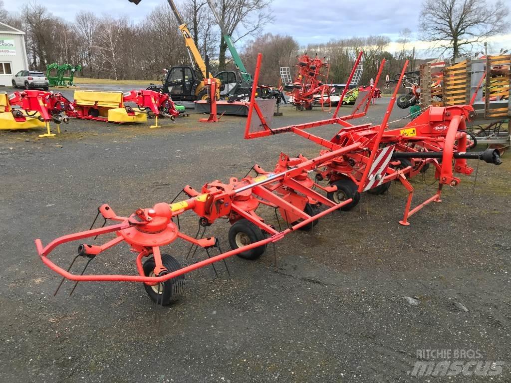 Kuhn GF 7601 MH Obraceče a shrabovače sena