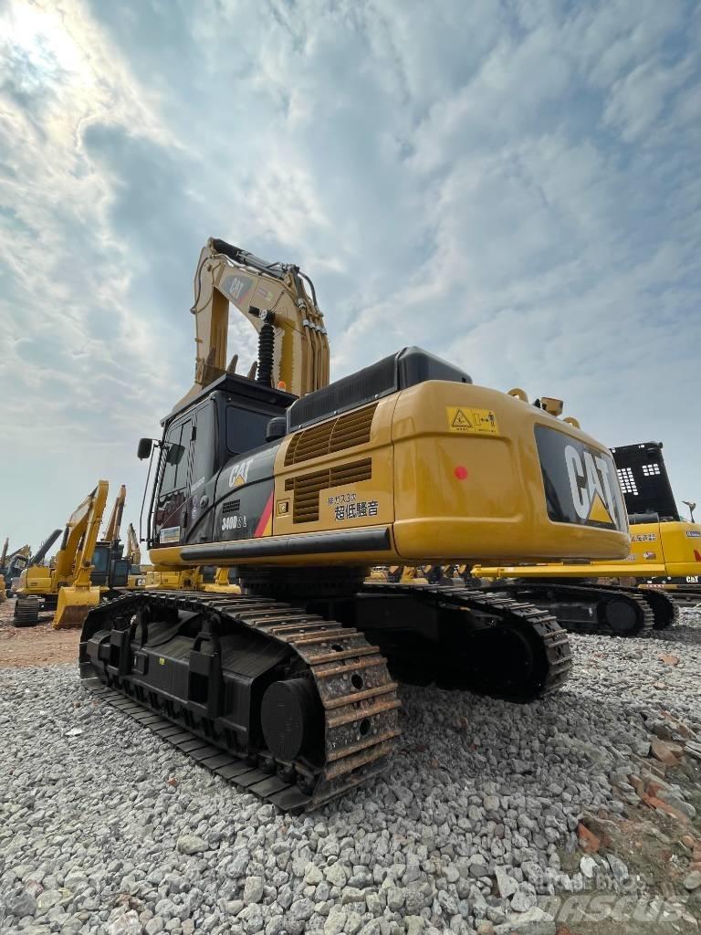 CAT 340 Pásová rýpadla