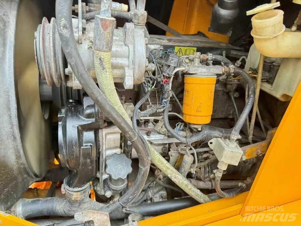 JCB 3 CX Rýpadlo-nakladače