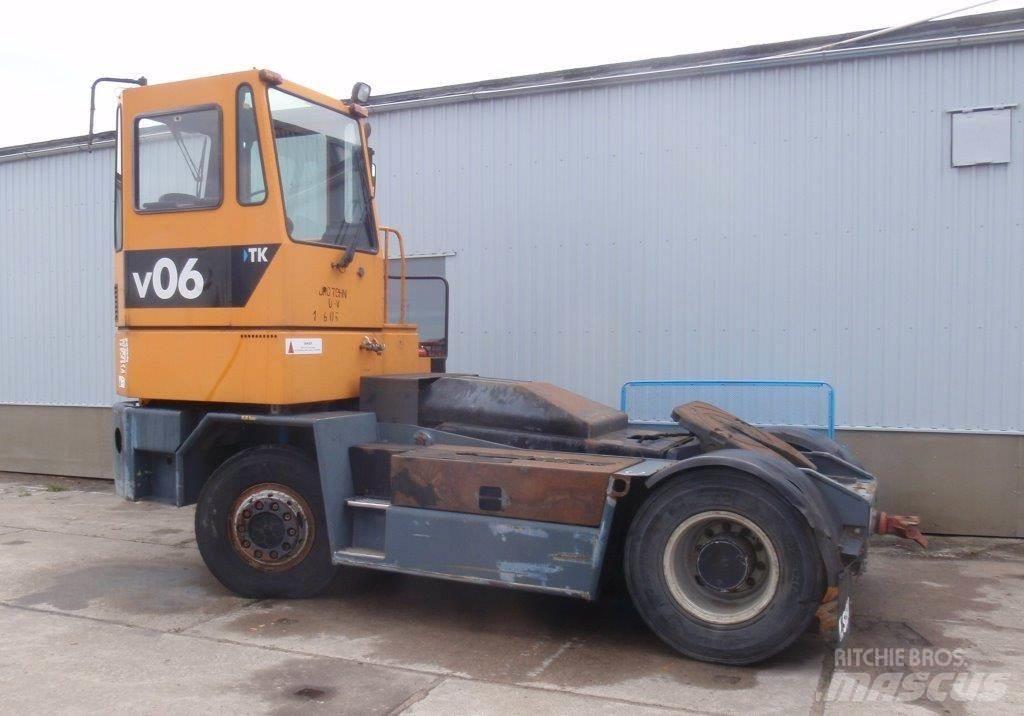 Sisu TRX 242 Terminálový tahač