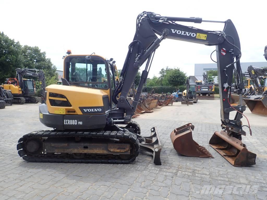 Volvo ECR 88 D Midi rýpadla 7t - 12t