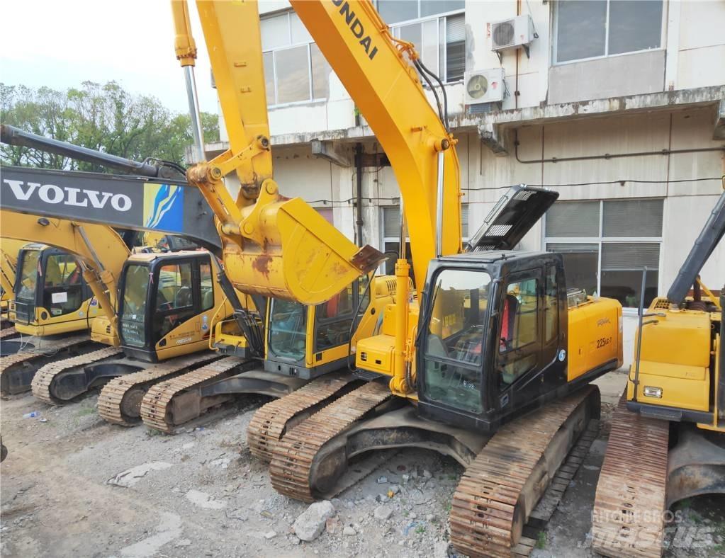 Hyundai R225LC-7 Pásová rýpadla