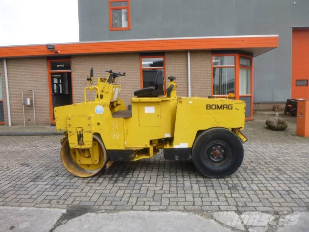 Bomag BW123AC Kombinované válce