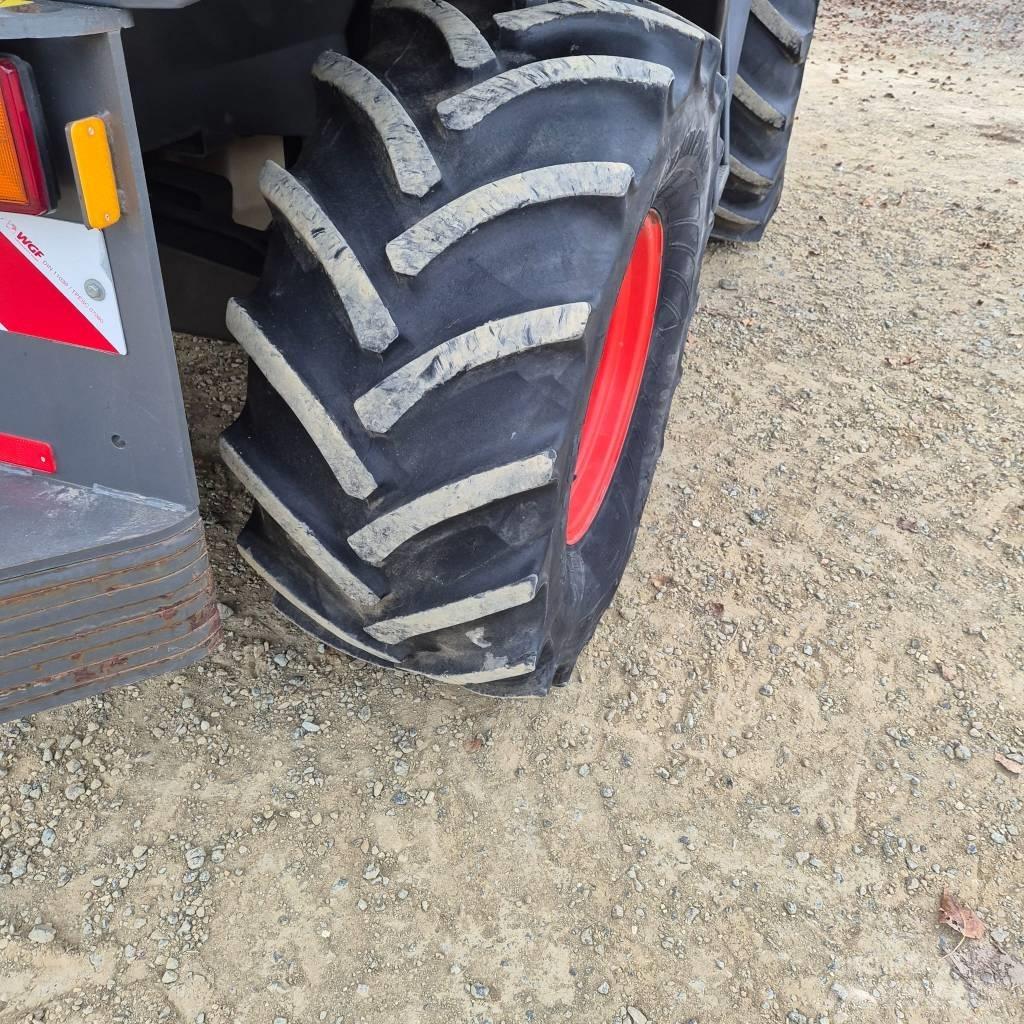 CLAAS Jaguar 870 Samojízdné sekačky