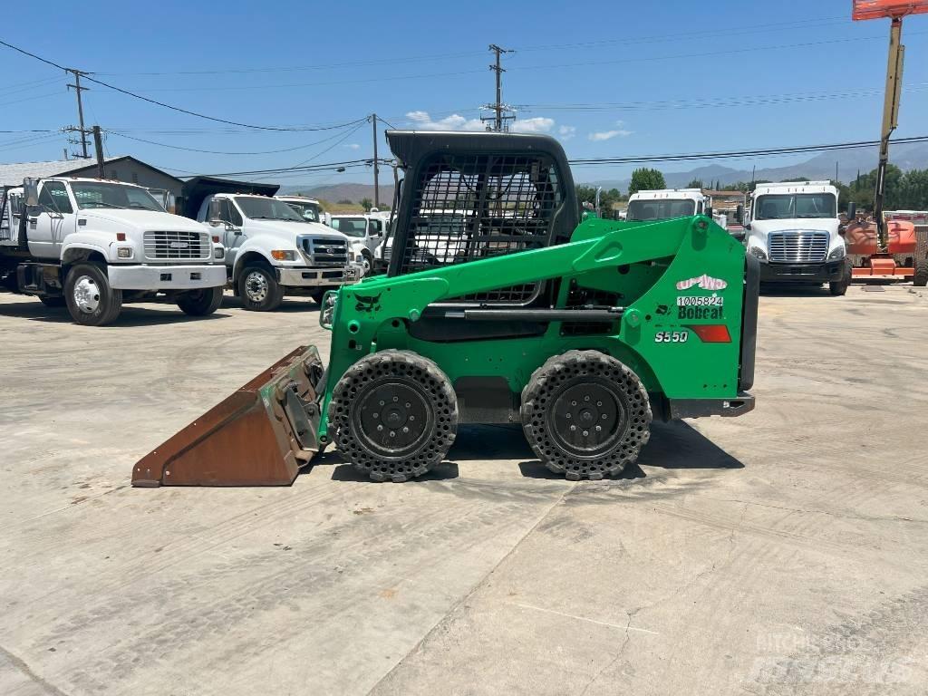 Bobcat S 550 Smykem řízené nakladače