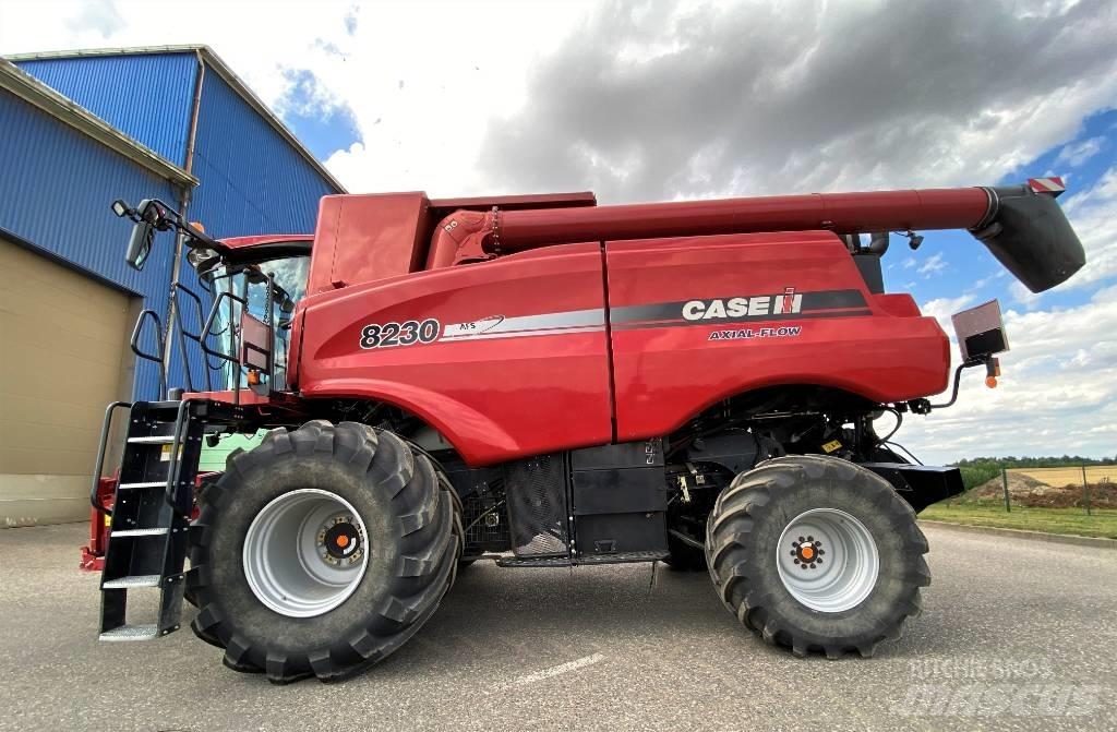Case IH 8230 Sklízecí mlátičky