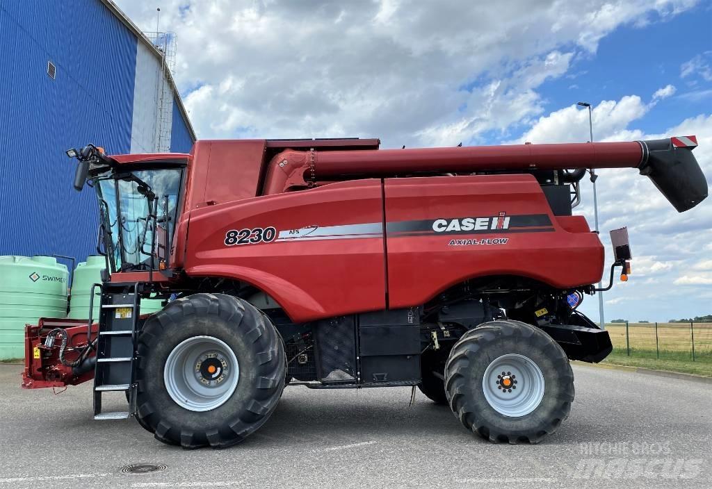 Case IH 8230 Sklízecí mlátičky