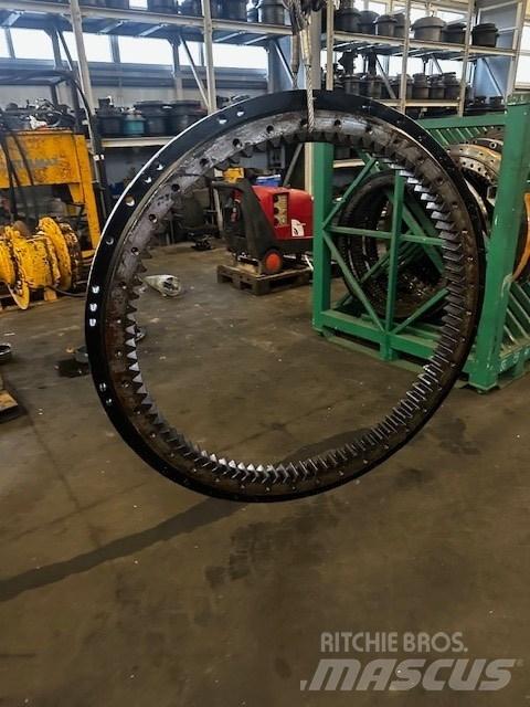 CAT 312 E BEARING Podvozky a zavěšení kol