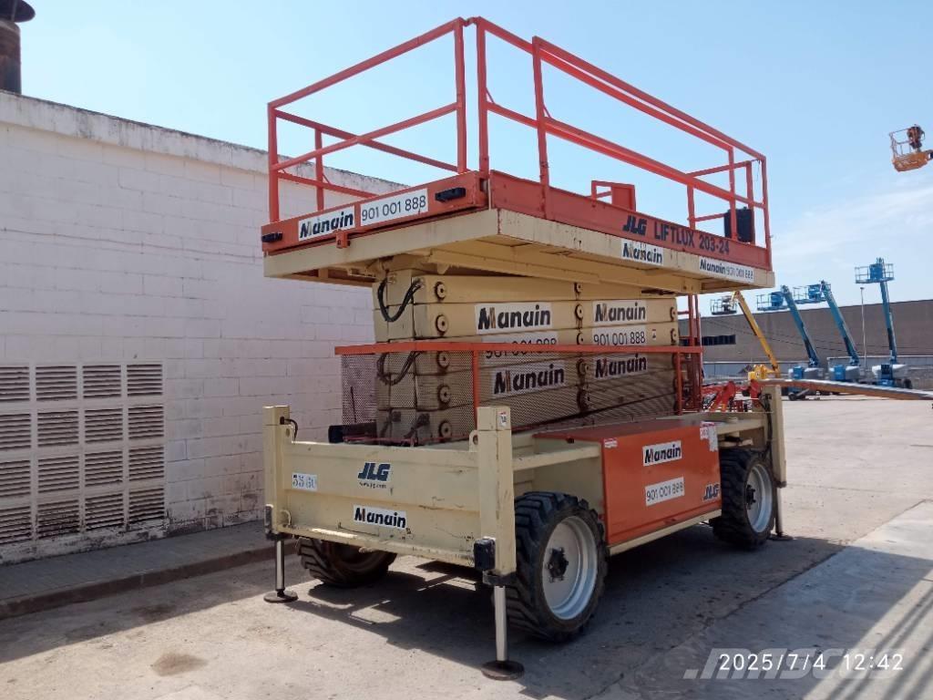 JLG 203-24 Nůžková zvedací plošina