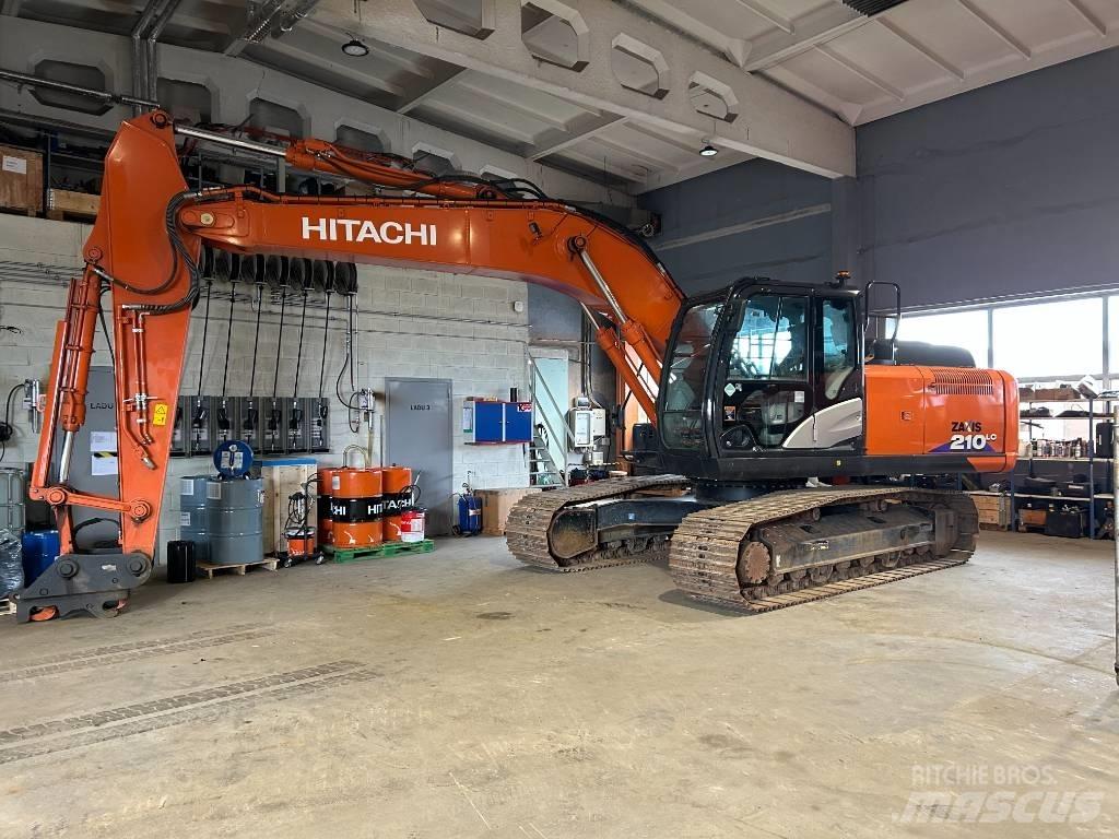 Hitachi ZX 210 LC-6 Pásová rýpadla