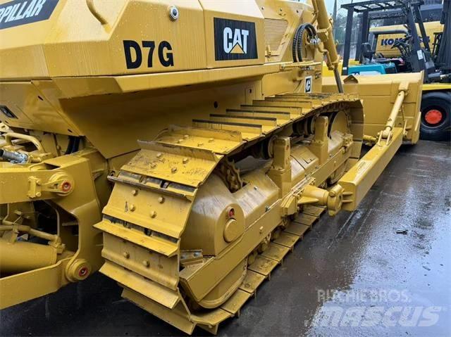 CAT D 7 G Pásové dozery