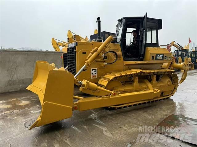 CAT D 7 G Pásové dozery