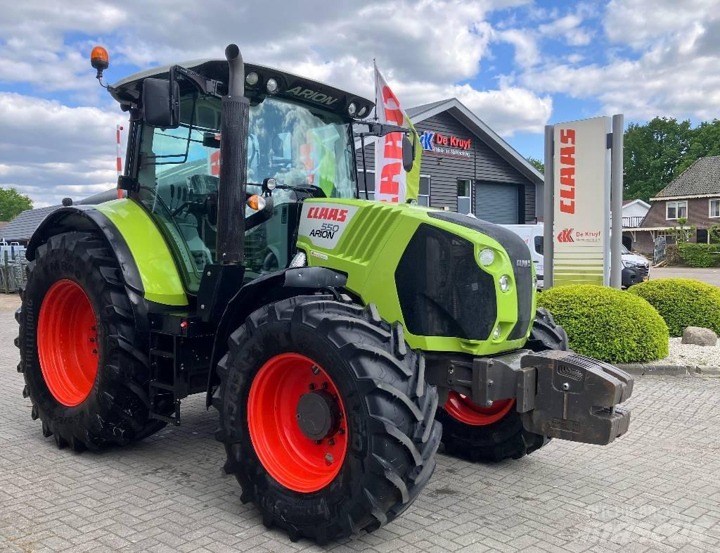 CLAAS 550 cis Traktory