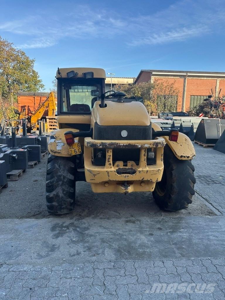 New Holland LM 640 Teleskopické nakladače pro zemědělství