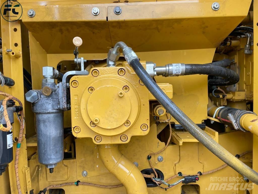 CAT 320 Pásová rýpadla