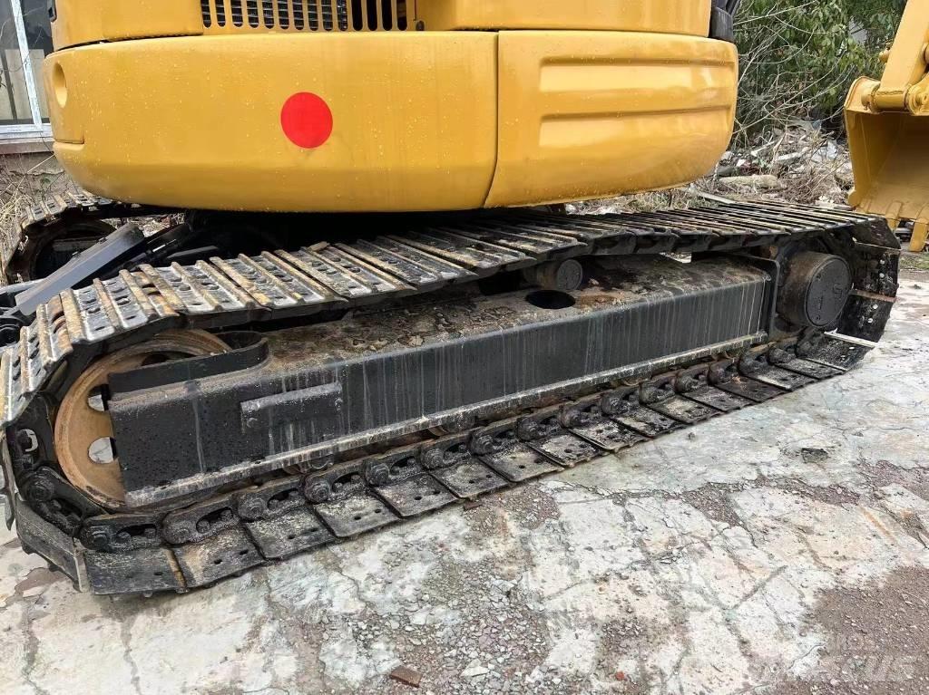 CAT 303 CR Mini rýpadla < 7t
