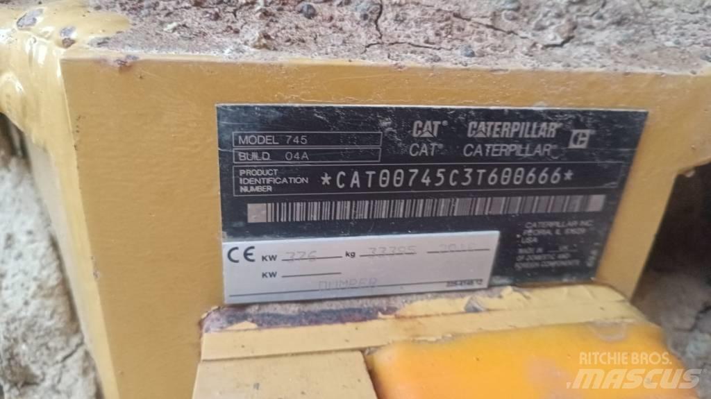 CAT 745 Kloubové dempry
