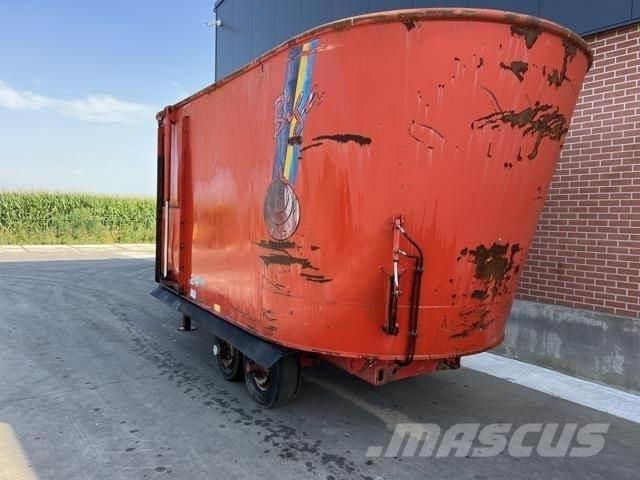 Peecon 24m³ Míchačky krmiva