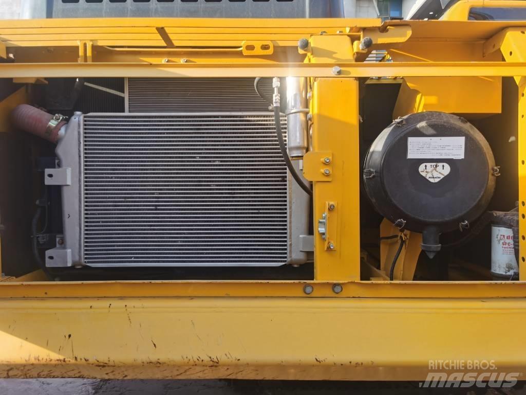 Komatsu PC 350-8 Pásová rýpadla