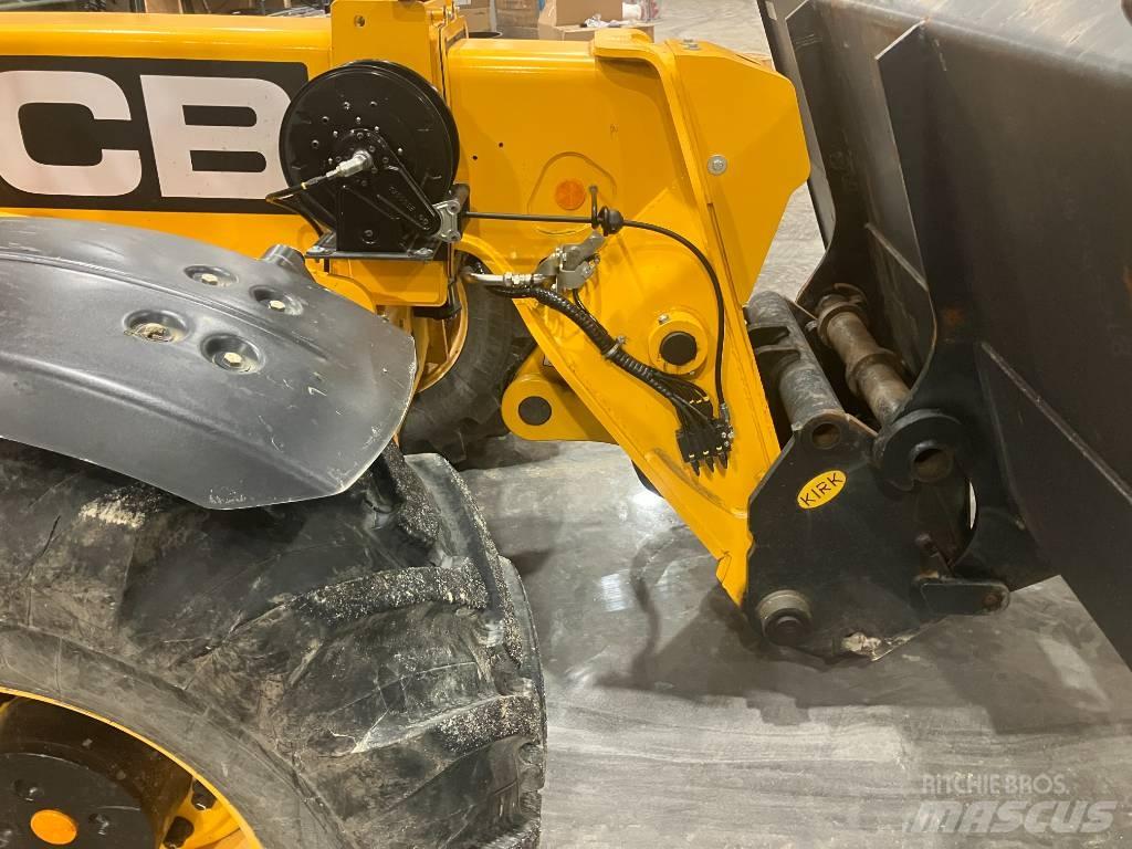 JCB 560-80 Teleskopické manipulátory