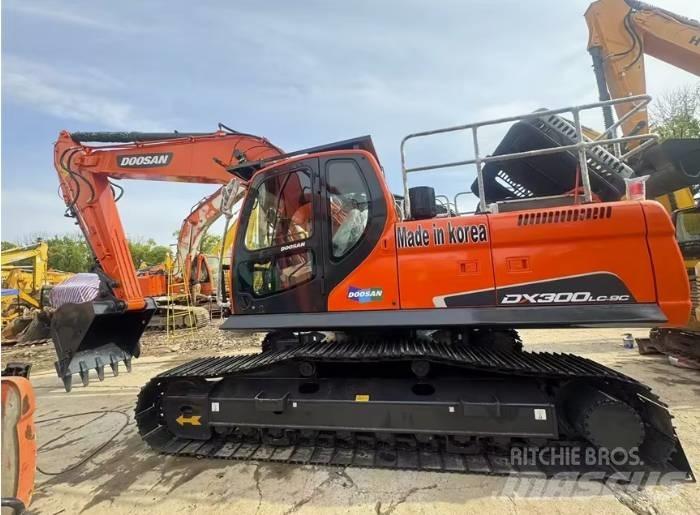 Doosan DX300LC-9C Pásová rýpadla