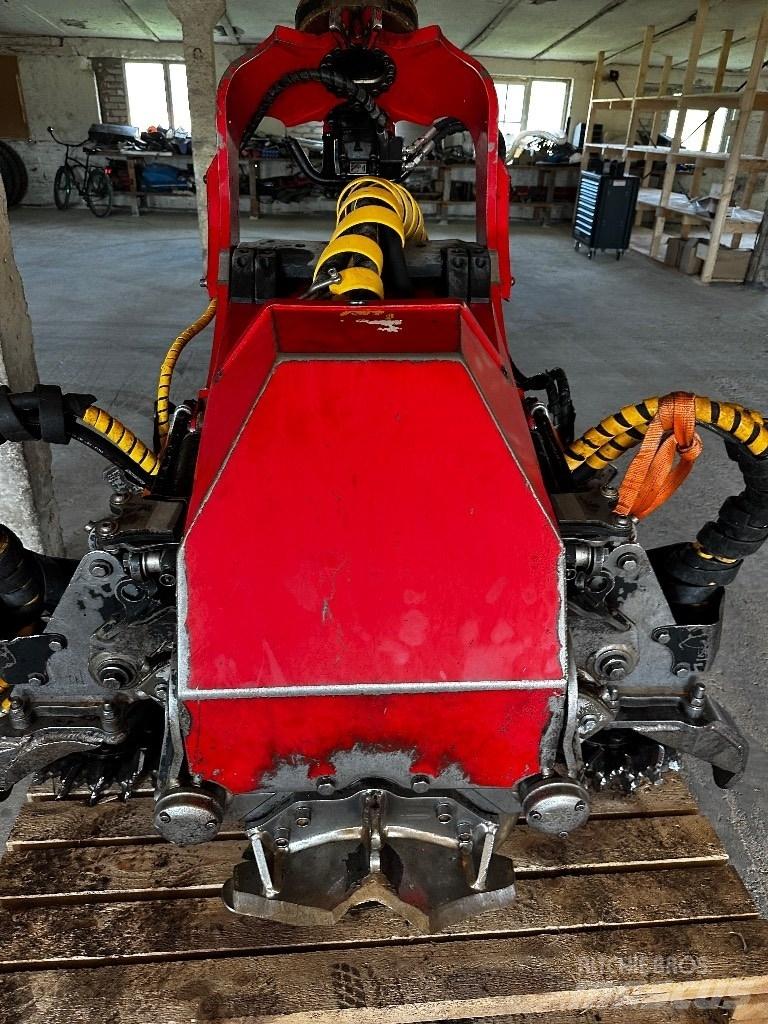 Komatsu C144 Těžební hlavy