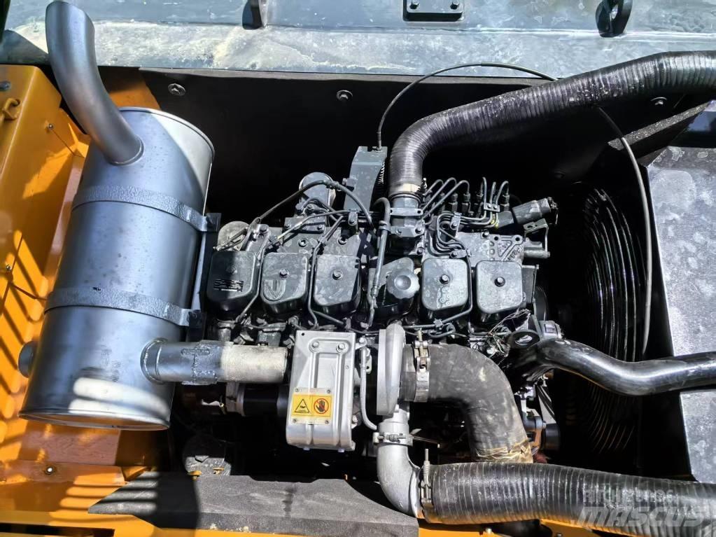 Hyundai R220LC-9S Pásová rýpadla