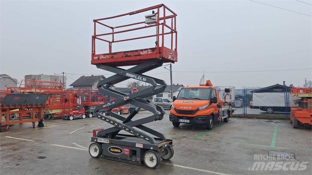 SkyJack SJIII3220 Nůžková zvedací plošina