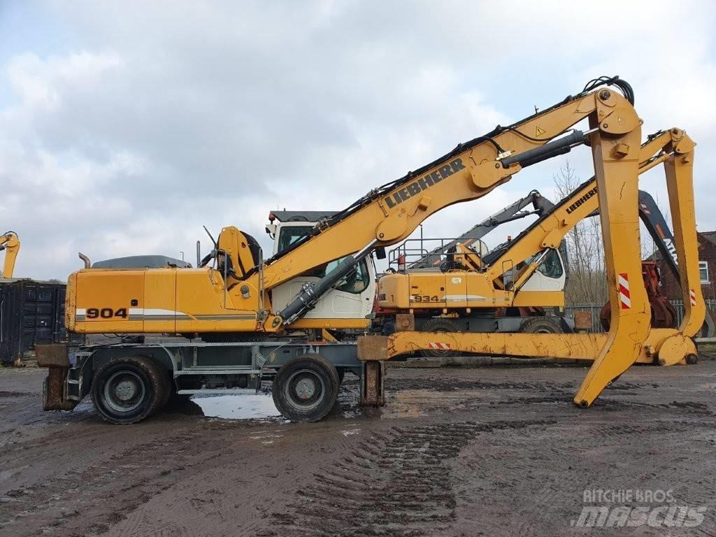 Liebherr A 904 C Stroje pro manipulaci s odpadem