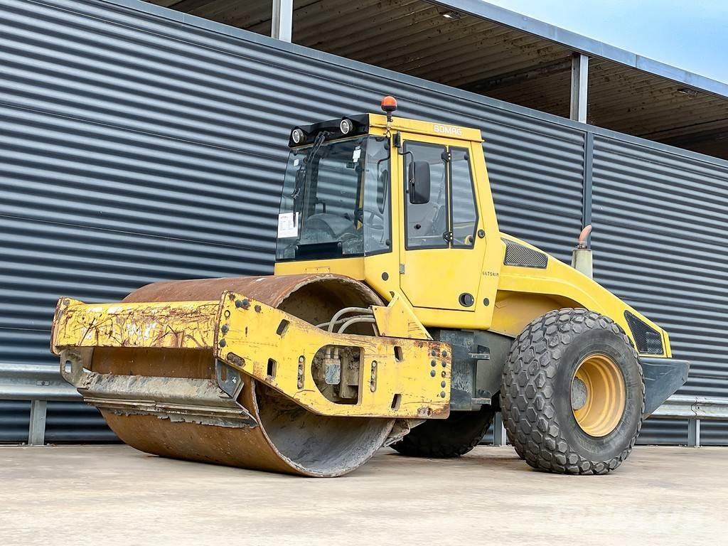 Bomag BW 213 DH-4 Tahačové válce