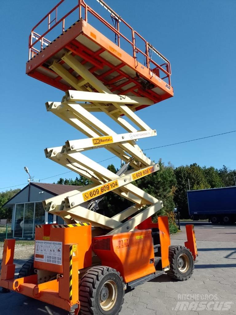 JLG 4394 RT Nůžková zvedací plošina