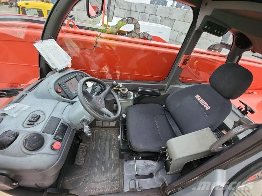 Manitou MRT3050 Teleskopické manipulátory