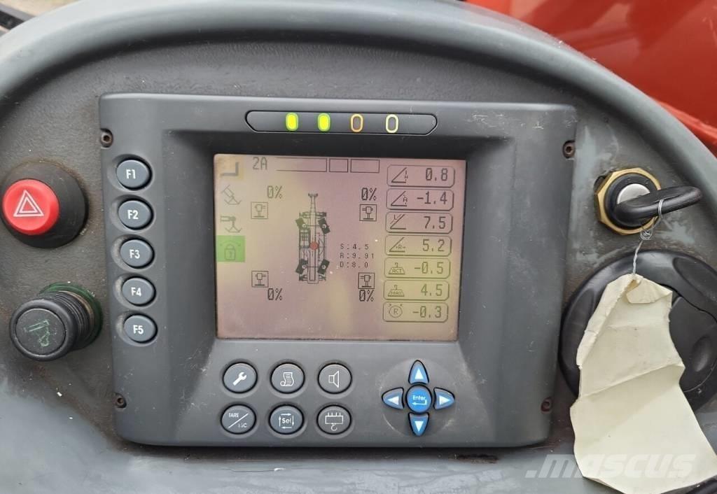 Manitou MRT3050 Teleskopické manipulátory