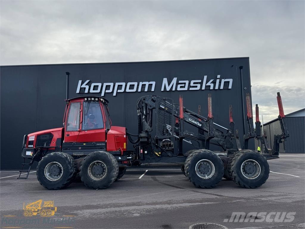 Komatsu 895 Vyvážecí traktory