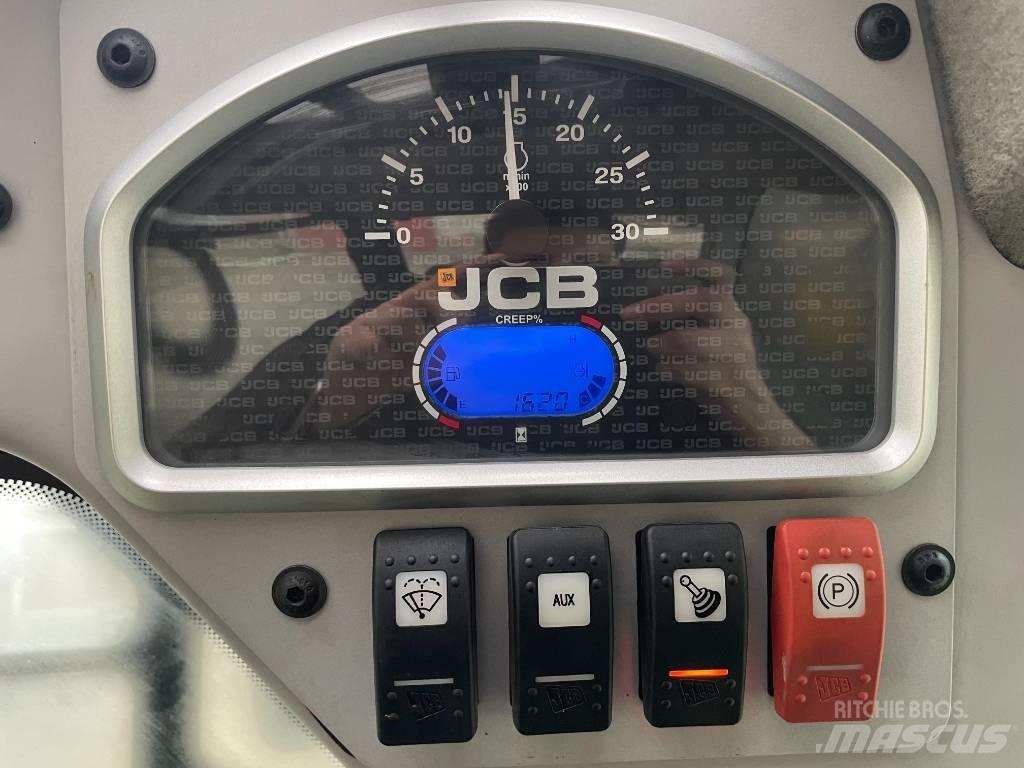 JCB 155 Smykem řízené nakladače