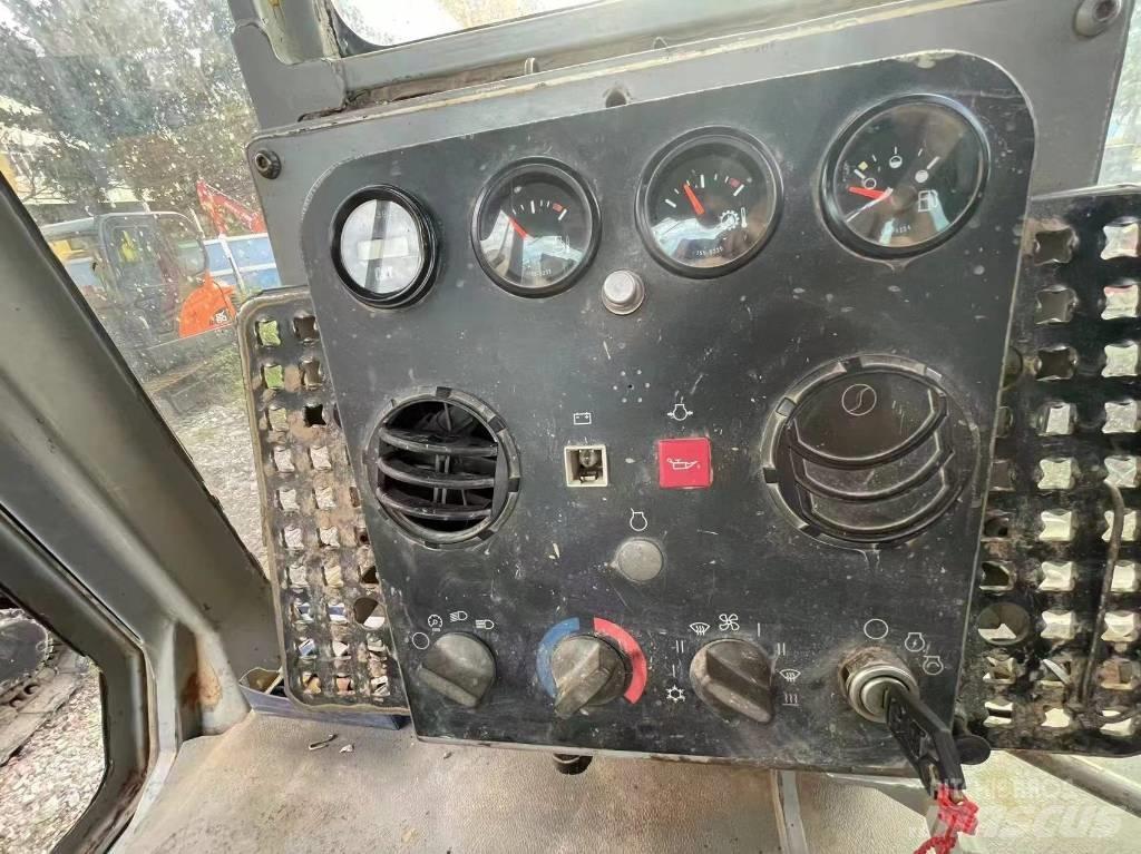 CAT D 6 G Pásové dozery