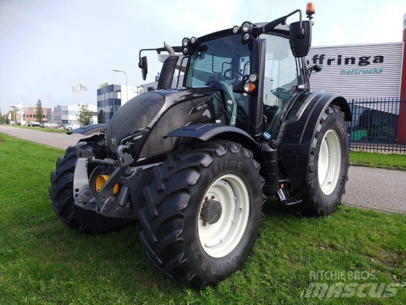 Valtra N 154 A Traktory