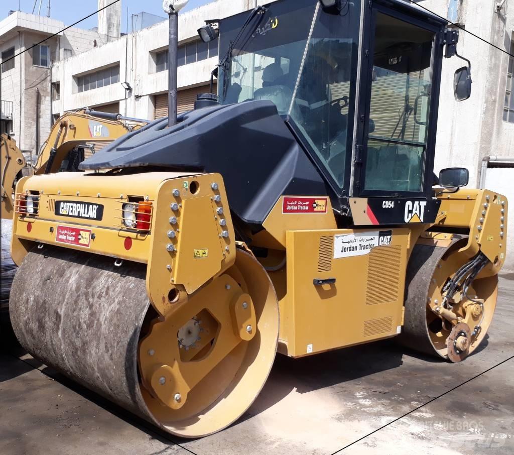 CAT CD54 Tandemové válce