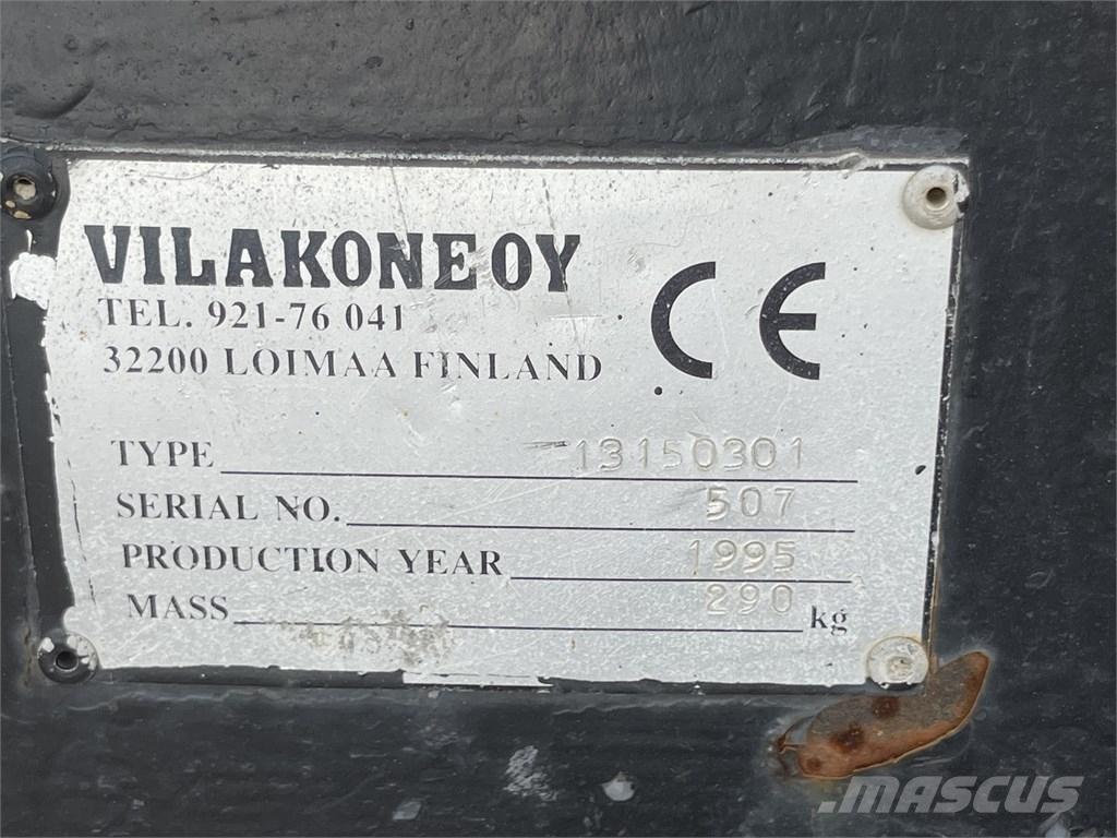  Vilakone Hiekotin Kompaktní přídavné zařízení pro traktory
