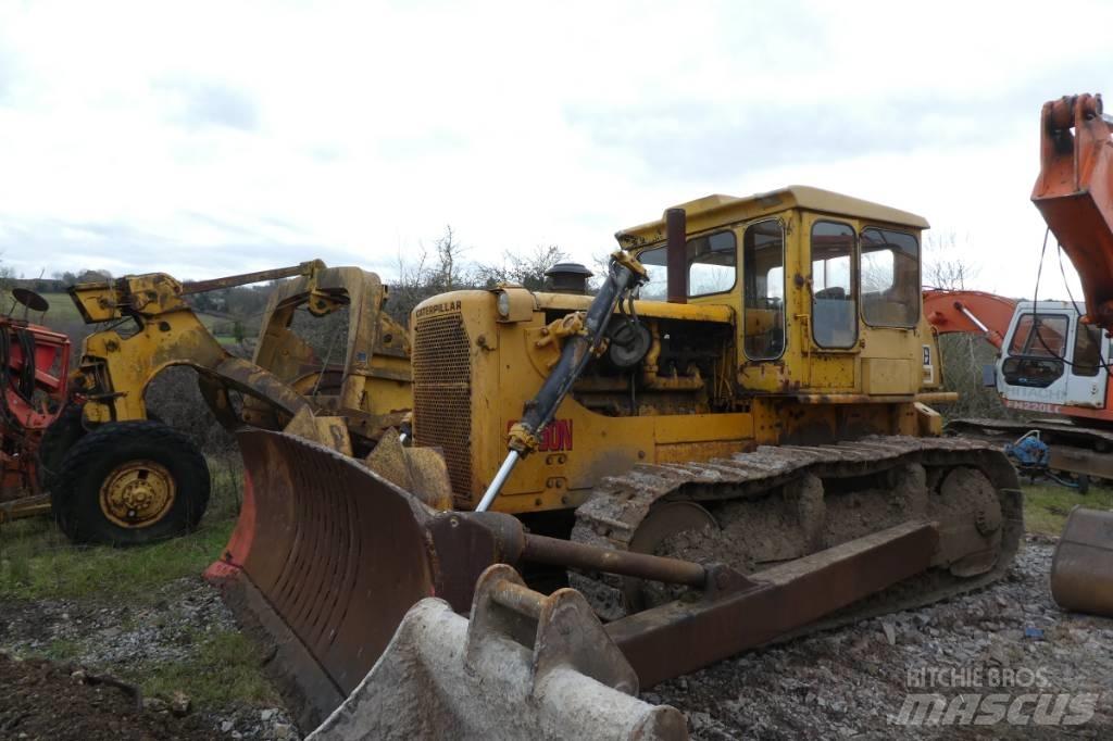 CAT D 8 H Pásové dozery