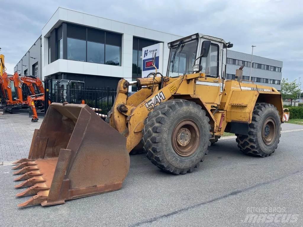 Liebherr L541 Kolové nakladače