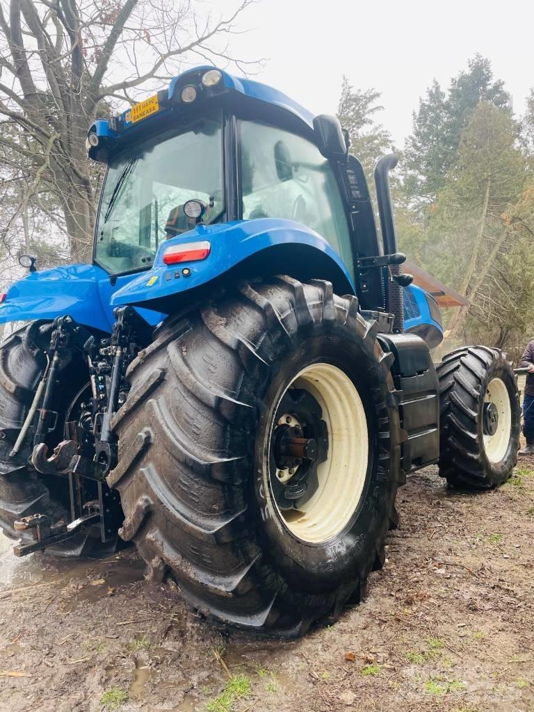 New Holland T 8.390 Traktory
