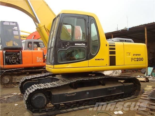 Komatsu PC 200 Pásová rýpadla