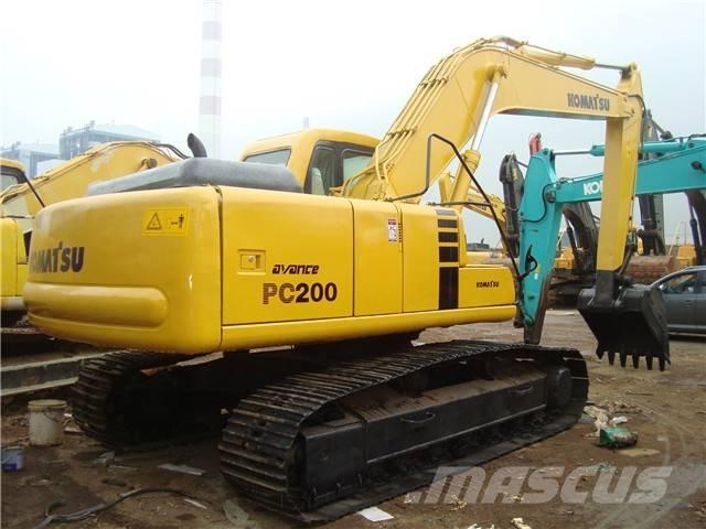Komatsu PC 200 Pásová rýpadla